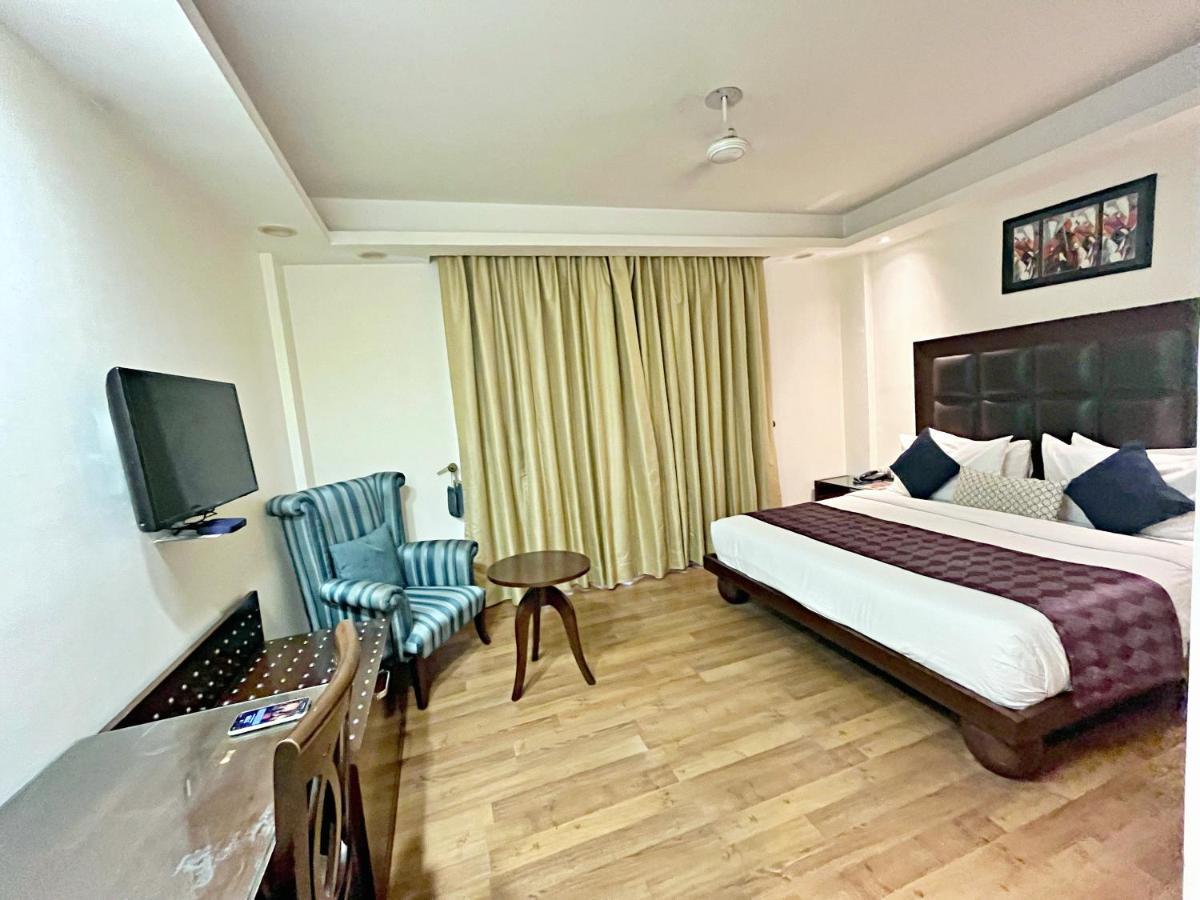 The Grand Orion - Kailash Colony New Delhi Extérieur photo