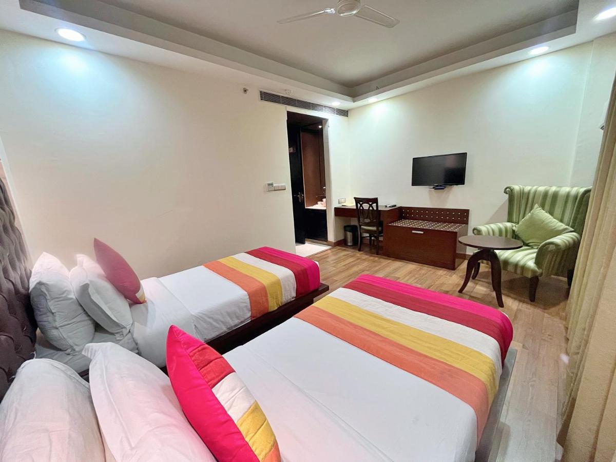 The Grand Orion - Kailash Colony New Delhi Extérieur photo