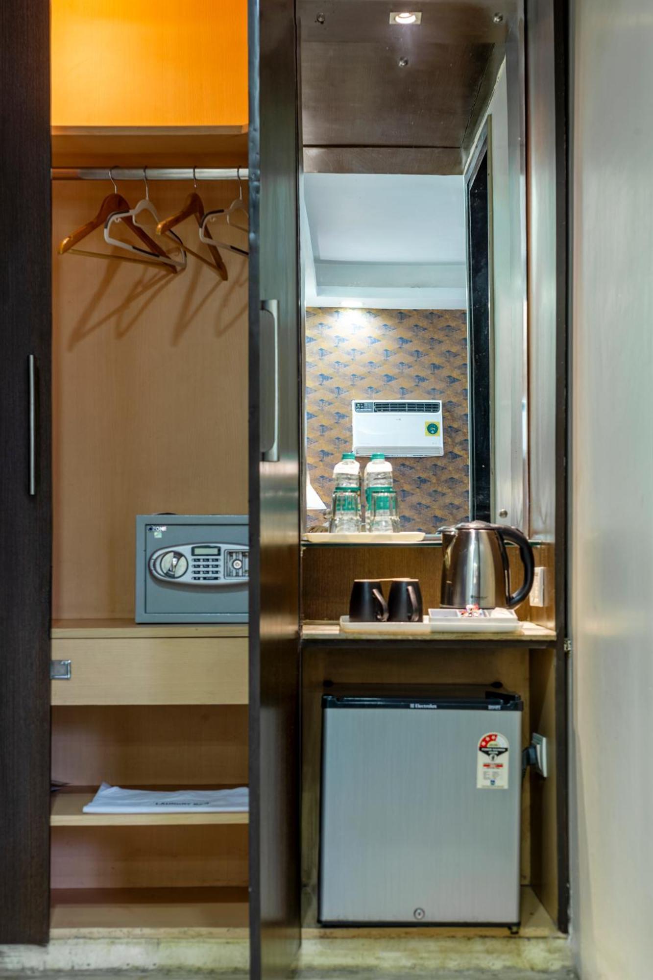 The Grand Orion - Kailash Colony New Delhi Extérieur photo